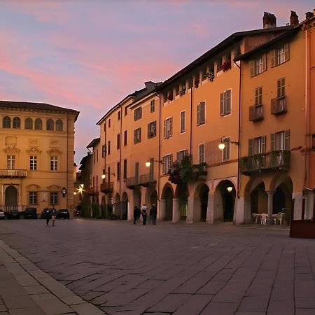 Centro Storico Luminoso Spazio Al Piazzo 비엘라 외부 사진